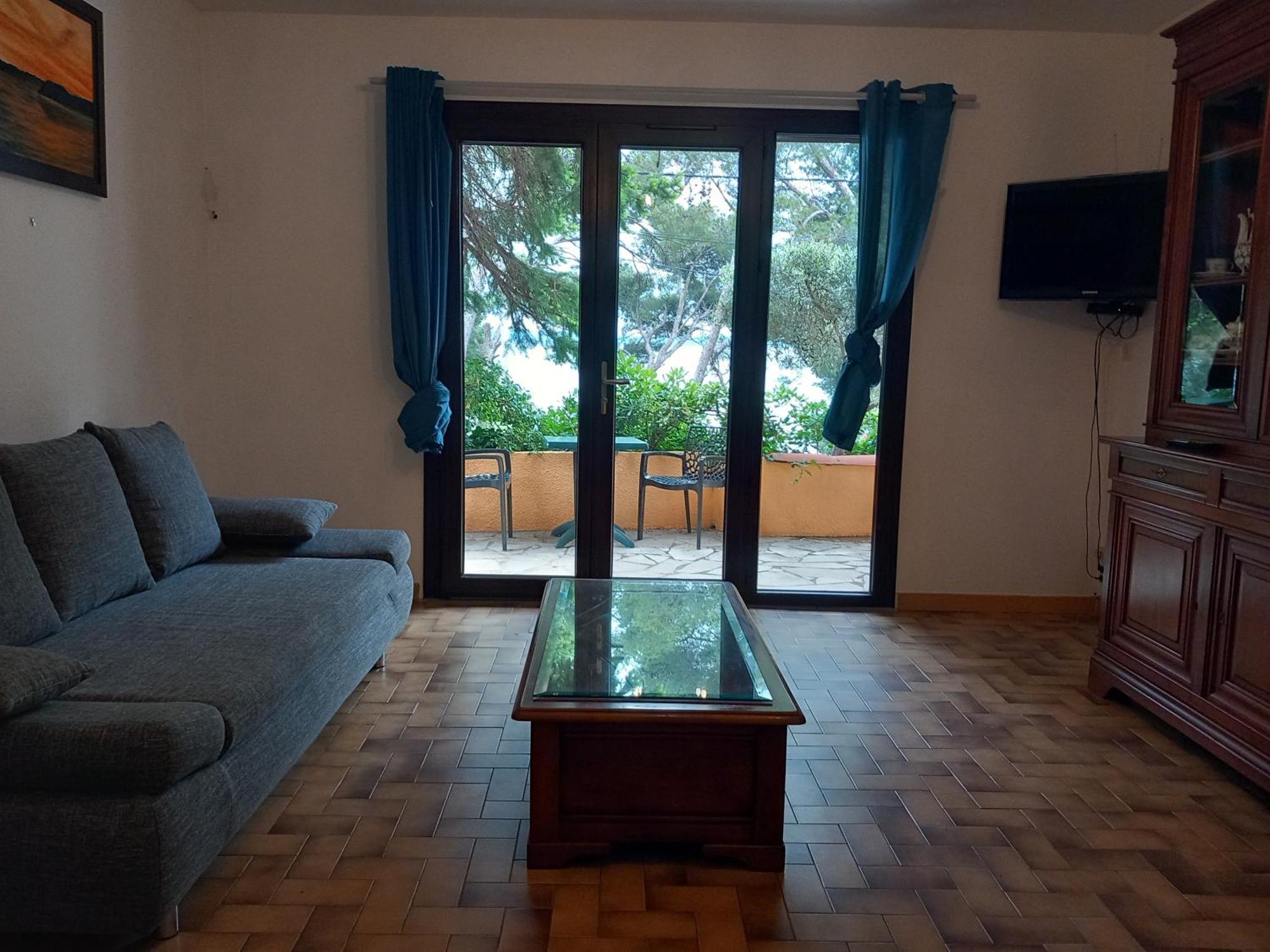 Chambre D Hote Les Heures Claires Истр Экстерьер фото